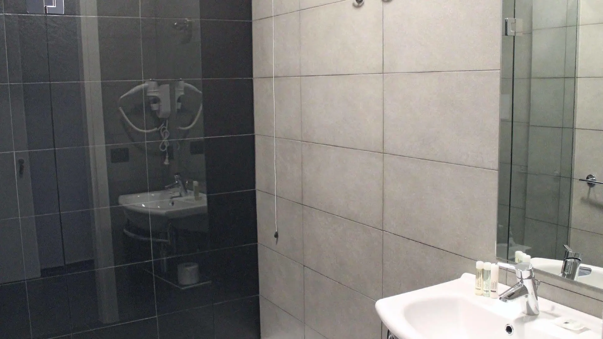 ***  Alma Hotel Παλέρμο Ιταλία
